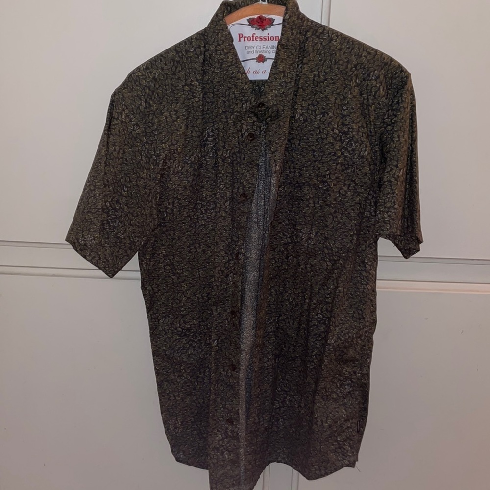 Mens O’neil olive green leaf collard shirt